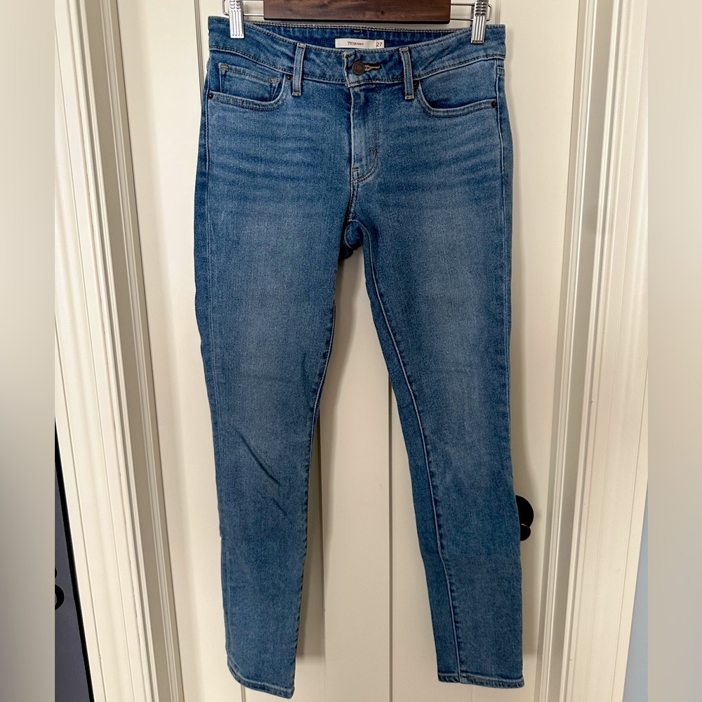 Levi’s 711 Skinny Jeans, Size 27